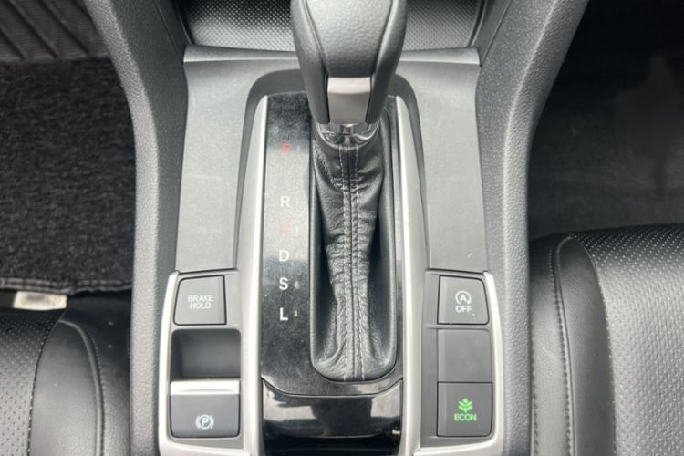 Used Honda Civic 2019 220TURBO CVT Dynamic Edition China VI Emission Standard Gear Lever