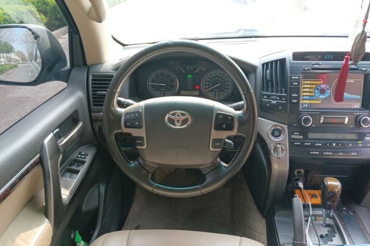 Used Toyota Land Cruiser 2010 4.0L Automatic VX Steering Wheel