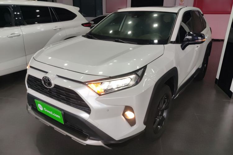 Used Toyota RAV4 2022 2.0L CVT 4x4 Style Plus Edition
