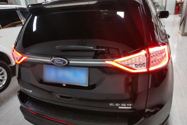 Used Ford Edge 2017 EcoBoost 245 Two-Drive Platinum Edition 5 Seats