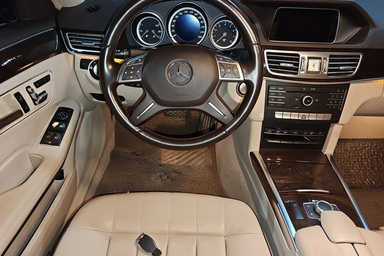 Used Mercedes-Benz E-Class 2015 E 200 L
