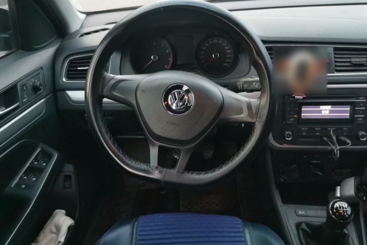 Used Volkswagen Lavida 2017 1.6L Manual Fashion Edition
