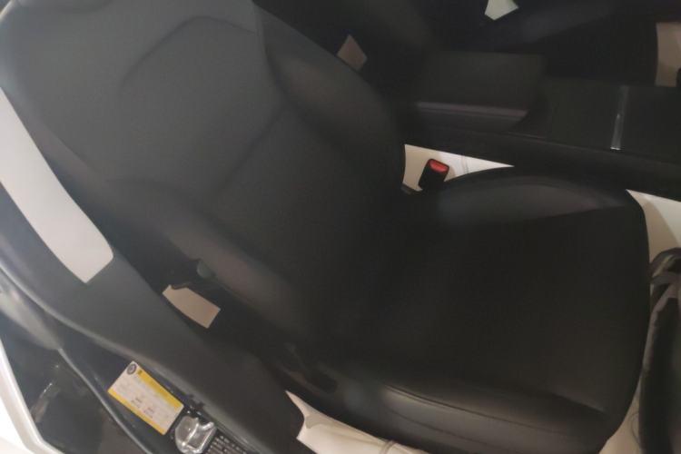 Used Tesla Model 3 2023 Rear-Wheel-Drive Version
