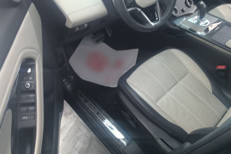 Used Land Rover Range Evoque 2022 Range Rover L 249 PS R-Dynamic HSE Luxury Edition Interior 1