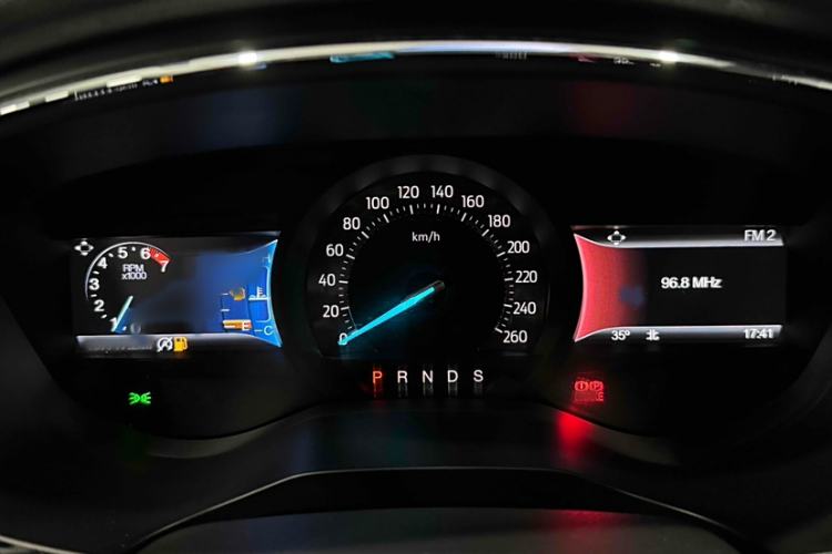 Used Ford Taurus 2016 EcoBoost 180 Luxury Model