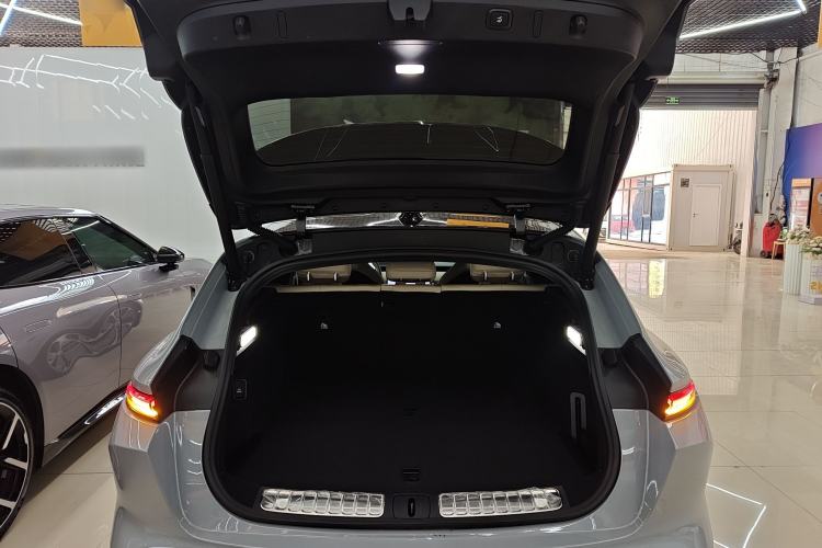 Used Nio ET5T 2025 75 kWh Touring
