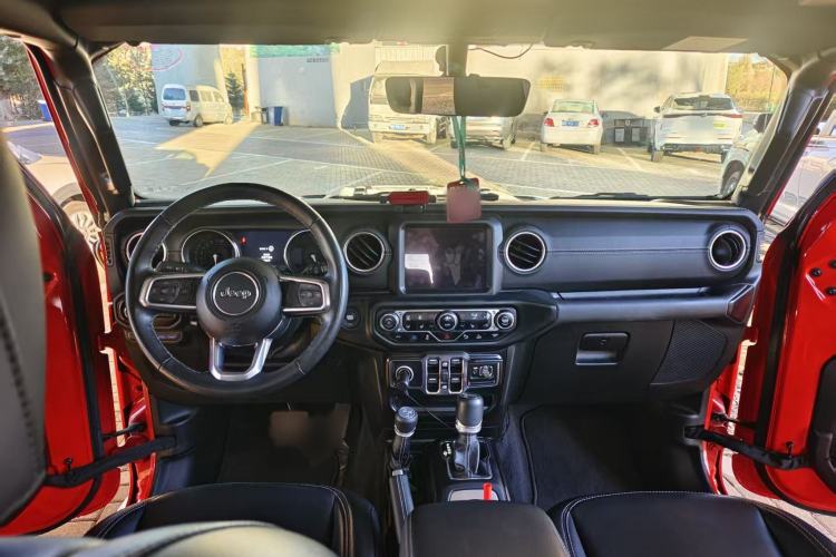 Used Jeep Wrangler New Energy 2021 Four-Door 2.0T 4xe Sahara First Edition