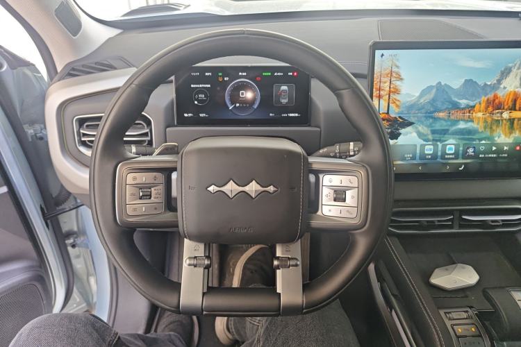 Used Formula Leopard Titanium 3 2025 501KM All-Wheel Drive Intelligent Driving Ultra Version
