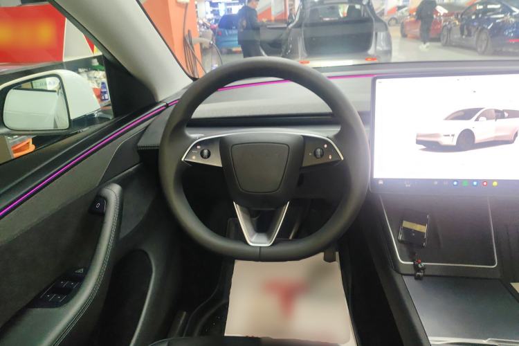 Used Tesla Model Y 2025 Long-Range All-Wheel Drive First Edition
