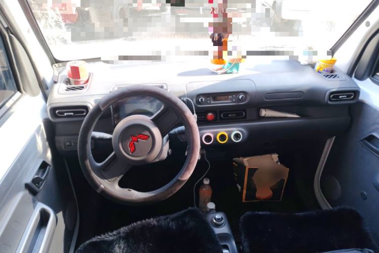 Used Wuling Zhiguang New Energy 2025 Comfort Model Center Console