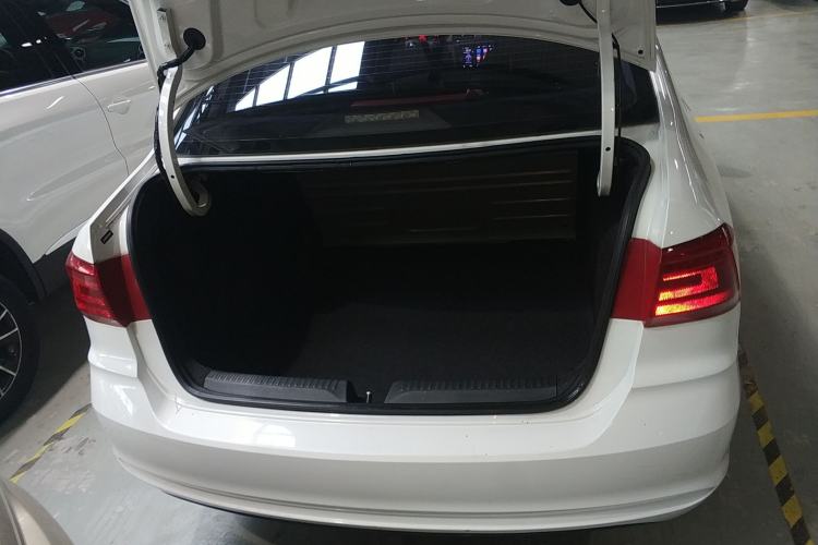 Used Volkswagen Santana 2019 1.5L Manual Fashion Edition China VI Standard Trunk