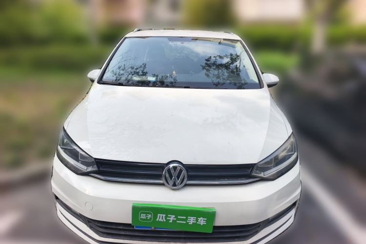 Used Volkswagen Touran 2016 Volkswagen Touran L 280TSI Manual Trend Edition
