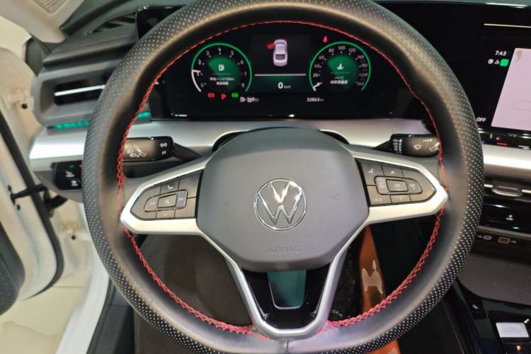 Used Volkswagen Lamando 2022 Lavida L 280TSI DSG Hot Edition
