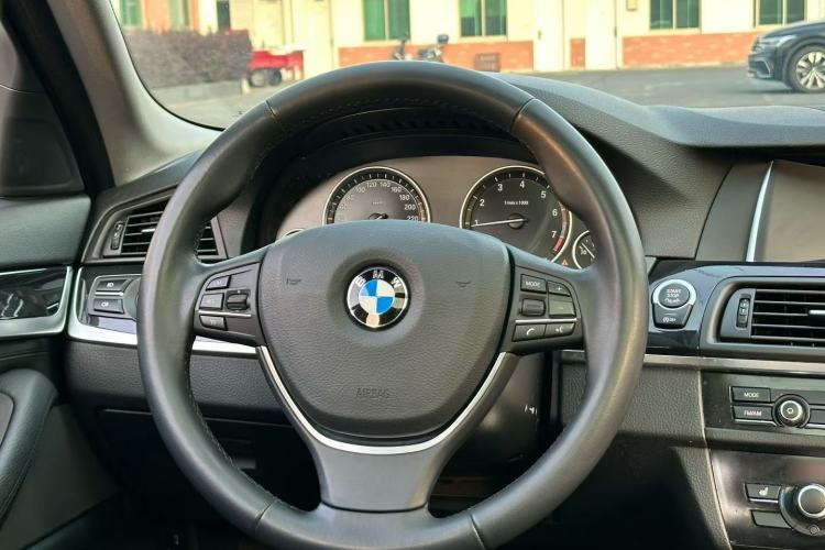 Used BMW 5 Series 2014 520i Touring Edition
