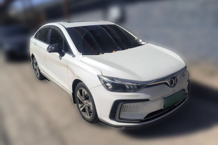 Used BAIC Beijing EU5 2018 R500 Smart Wind Edition Front Right 45 Deg