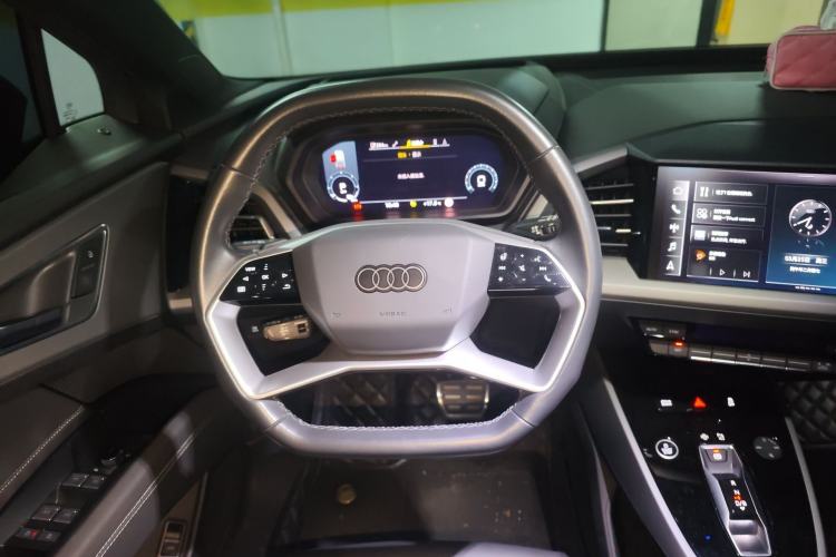 Used Audi Q5 e-tron 2023 40 e-tron Shining Edition Mecha Kit
