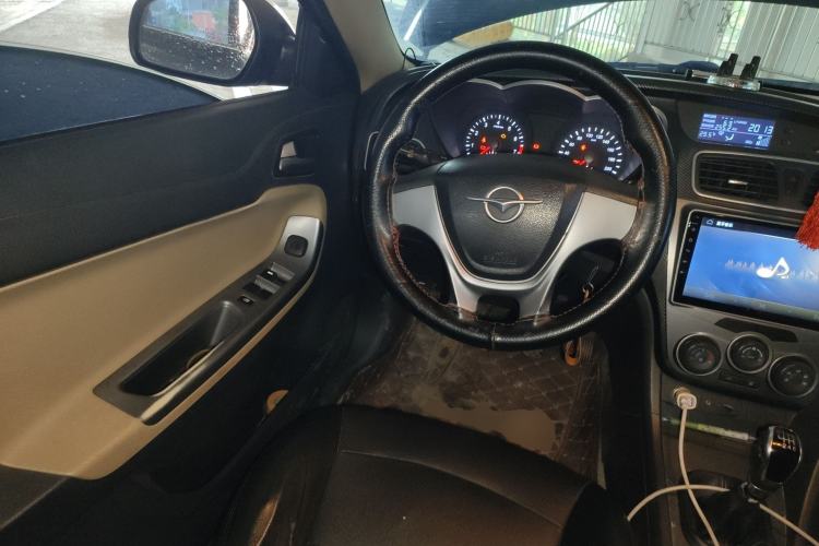 Used Haima Fumei 2015 1.6L Manual Fashion Model Steering Wheel