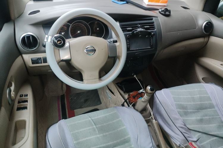 Used Nissan Geniss 2006 1.8L Manual Standard Edition