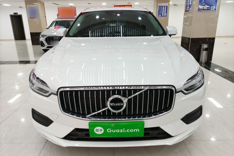 Used Volvo XC60 2019 T5 4x4 Smart Edition China V Standard