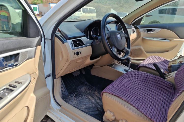 Used Buick Excelle 2013 1.5L Automatic Classic Model
