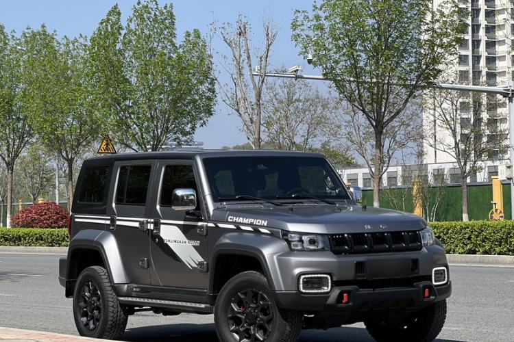 Used BAIC Off-Road BJ40 2021 2.0T Automatic Four-Wheel Drive Ring the Tower Champion Edition
