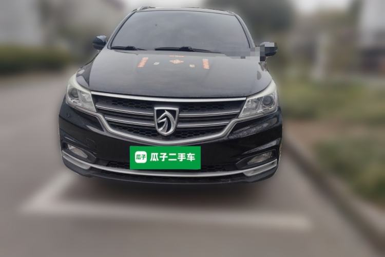 Used Baojun 730 2019 1.5L Manual Fashion Model 7-seater National V
