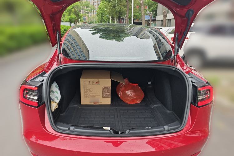 Used Tesla Model 3 2019 Performance High-Performance All-Wheel-Drive Version Trunk