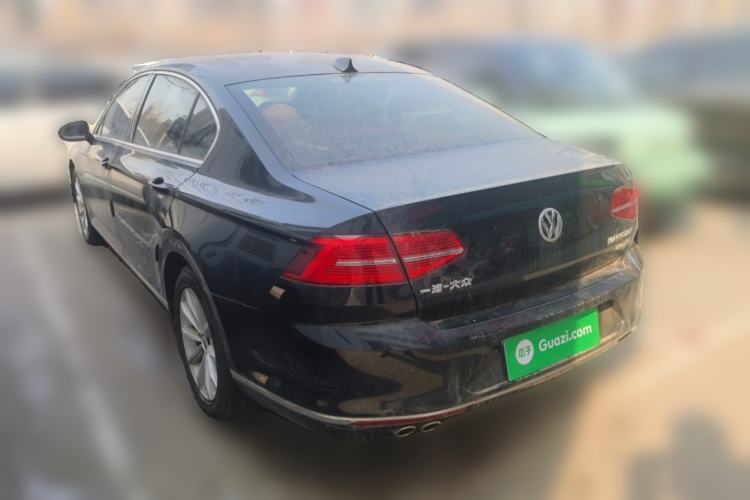 Used Volkswagen Magotan 2017 330TSI DSG Leading Model Rear Left 45 Deg