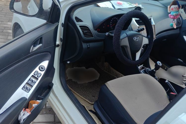 Used Hyundai Verna Ray 2016 1.4L Manual Leading GLX Model Driver Seat