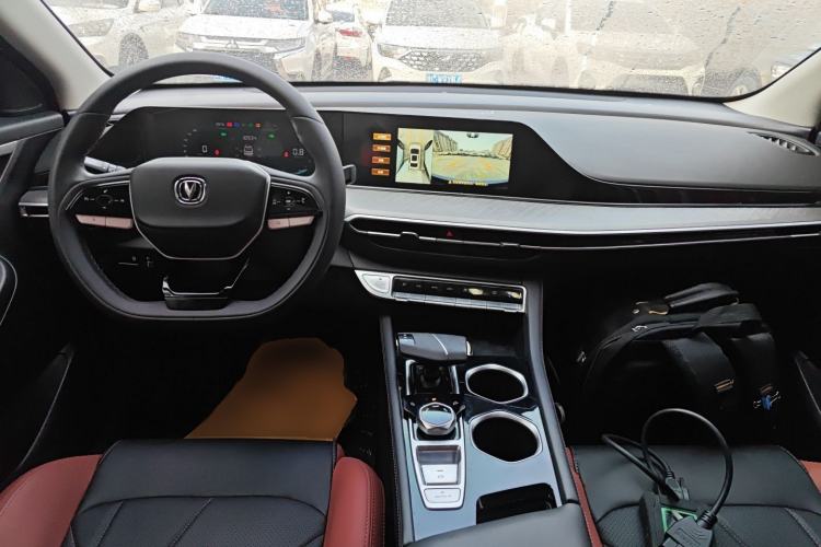 Used CHANGAN Eado 2023 Changan Edition PLUS Blue Whale NE 1.4T GDI DCT Prestige Version
