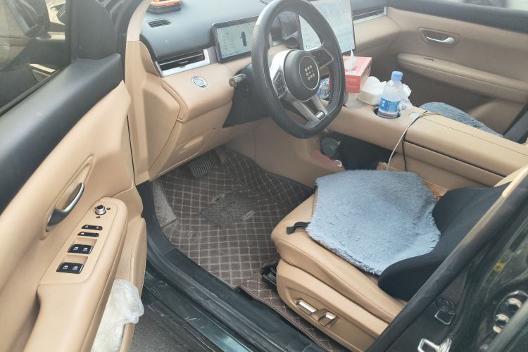 Used Landian E5 PLUS 2025 165 km Long-Range Version PLUS 7-Seater