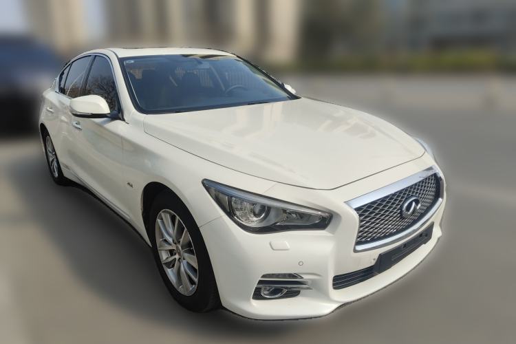 Used Infiniti Q50 2014 2.0T Comfort Edition Front Right 45 Deg