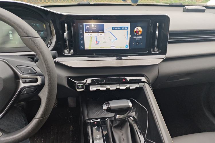 Used Baojun RC-5 2020 RC-5W 1.5T CVT Smart Luxury Edition Audio And AC Panel