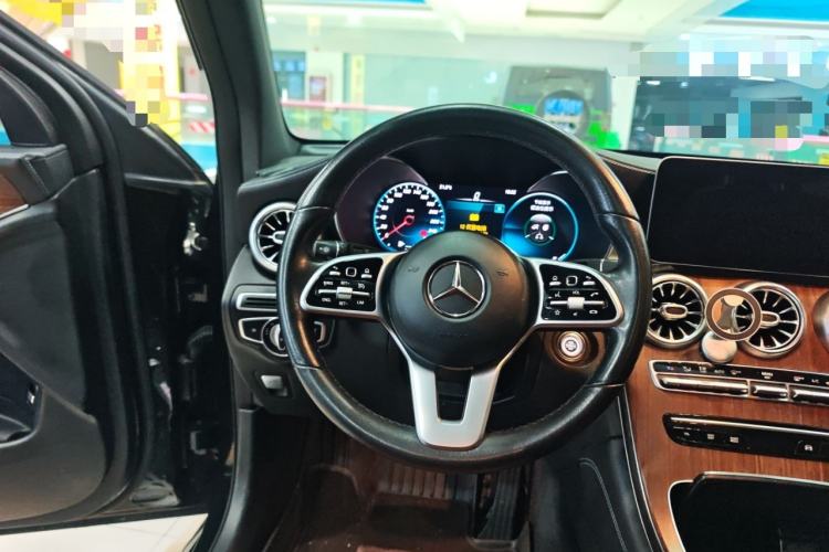 Used Mercedes-Benz GLC 2020 GLC 300 L 4MATIC Luxury Model Steering Wheel