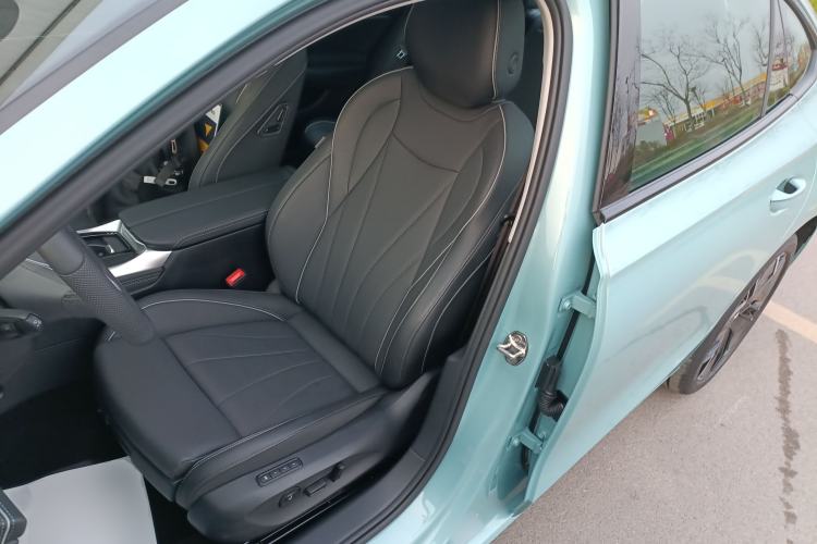 Used Volkswagen Passat 2025 Pro 380TSI Starry Dragon Luxury Edition
