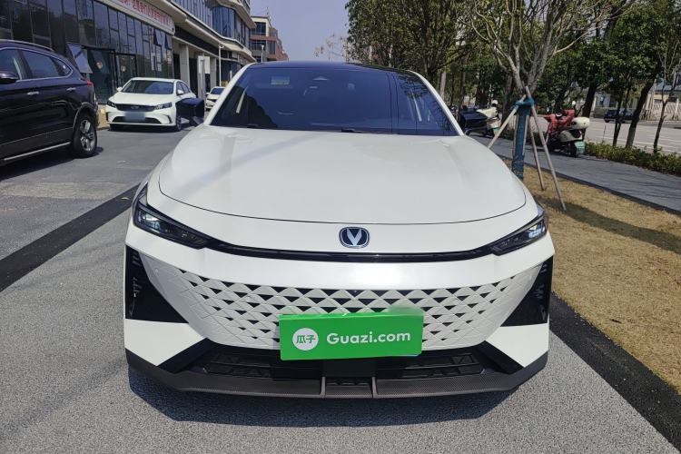 Used Changan UNI-V 2024 1.5T Prestige Edition
