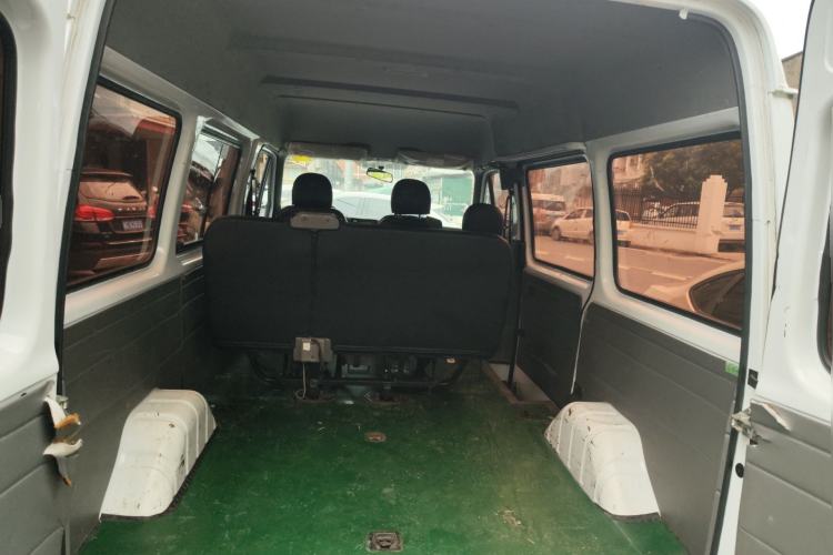 Used JMC Transit 2017 2.8T Commercial Version Short Wheelbase Mid-Roof 6/7/8-Seater JX493 Trunk