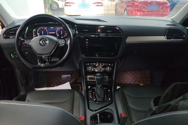 Used Volkswagen Tiguan L 2021 330TSI Automatic Two-Wheel Drive Smart Edition
