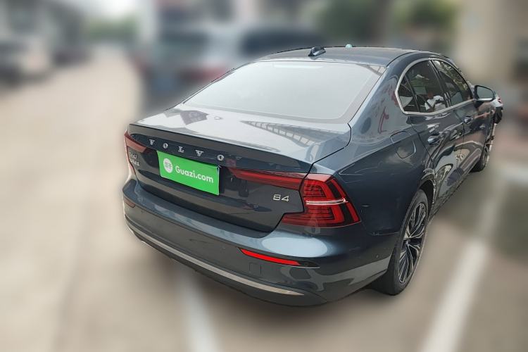 Used Volvo S60 2023 B4 Zhiyuan Luxury Edition