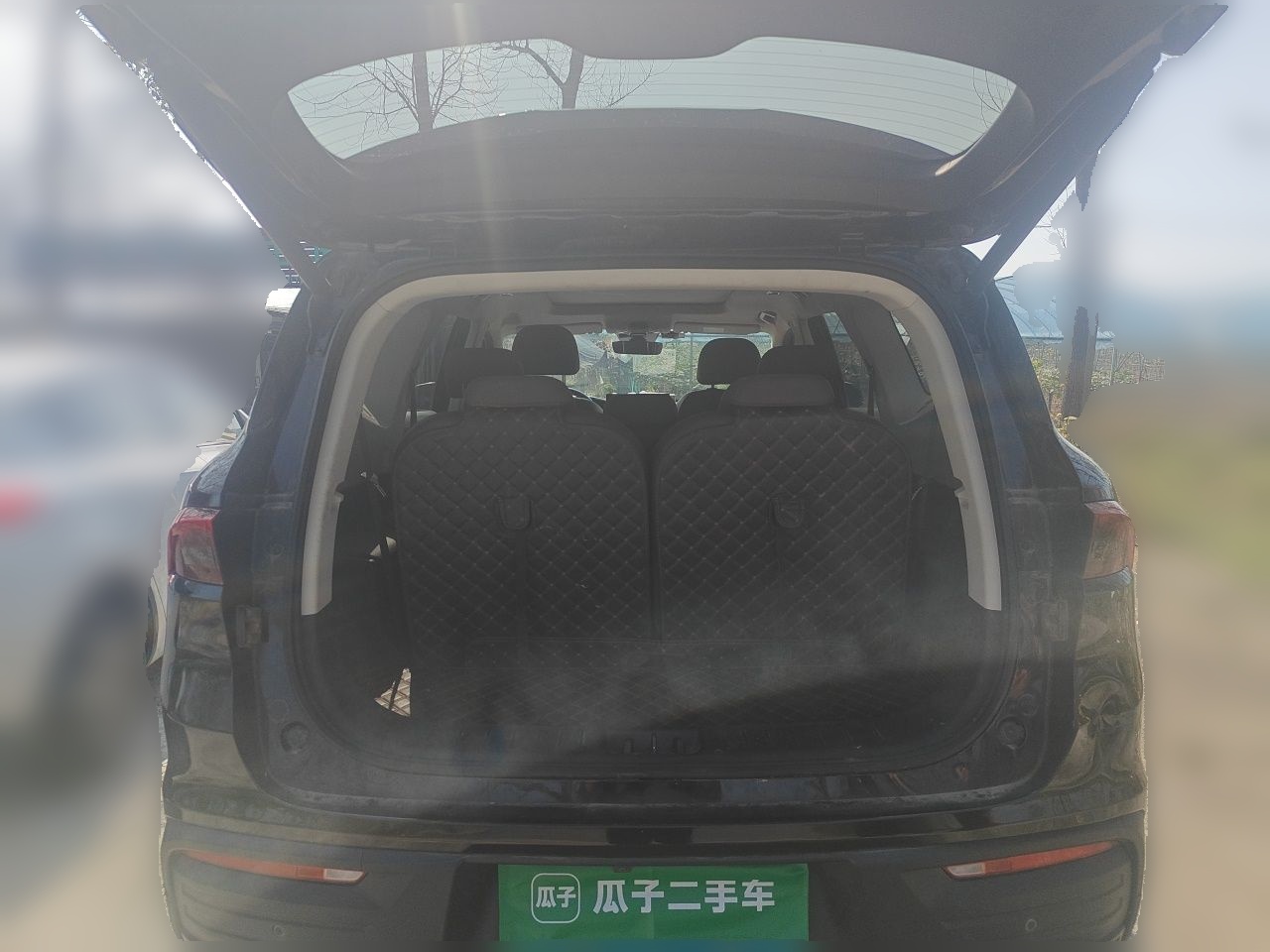 Geely Auto Haoyue 2022 1.8TD DCT Black Gold Limited Edition 7-Seater — снимка 19