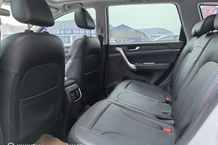 Used Haval M6 2019 1.5T DCT Two-Wheel Drive Value Edition China VI Standard Interior 3