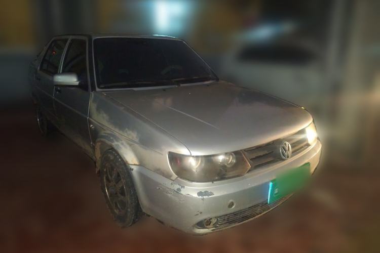 Used Volkswagen Jetta 2010 1.6L Partner Front Right 45 Deg