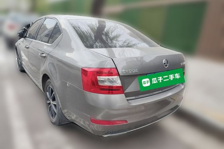 Used Skoda Octavia 2017 1.6L Manual Smart Drive Edition