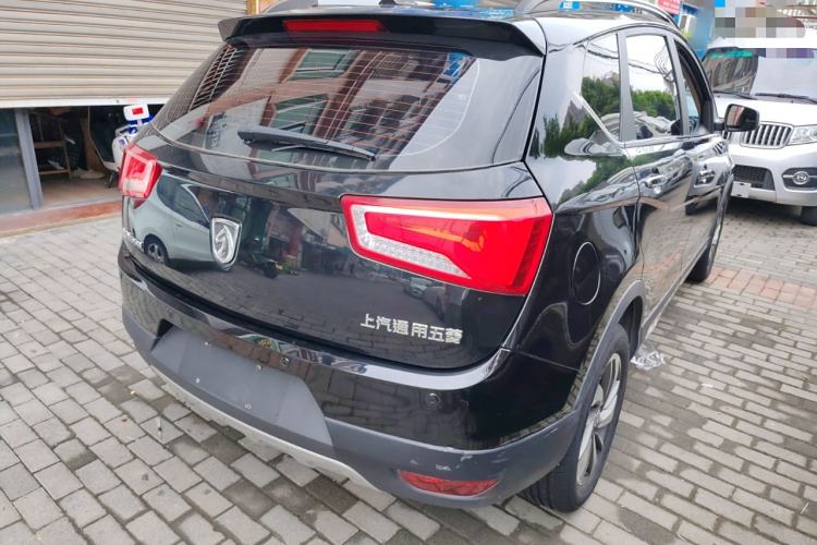 Used Baojun 560 2015 1.8L manual luxury version