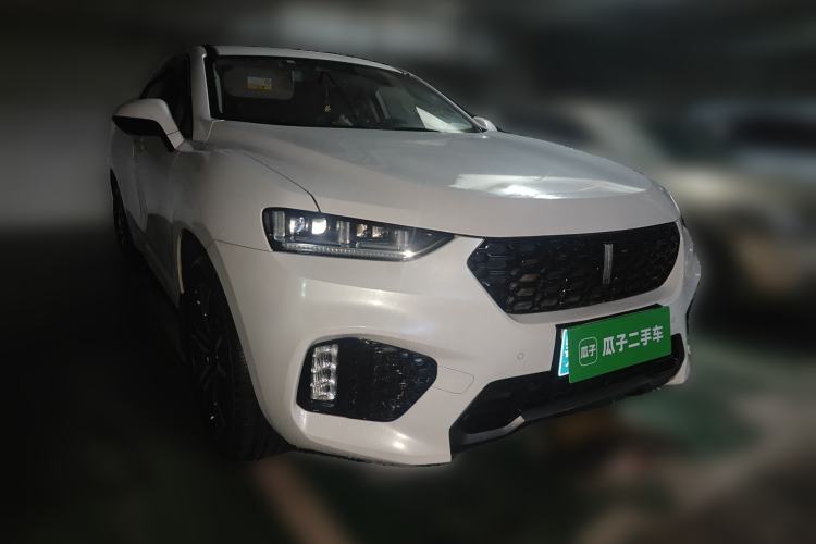 Used Wey VV7 2017 2.0T Flagship Model Front Right 45 Deg