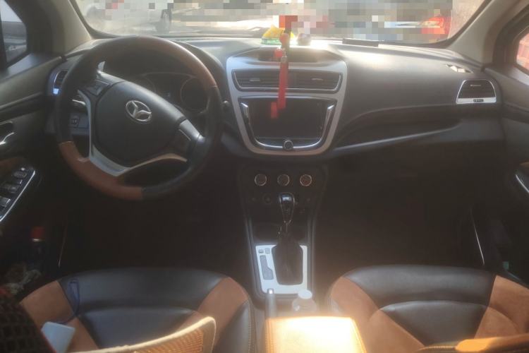 Used FAW Yingzhi G5 2016 1.5L CVT Luxury Navigation Edition
