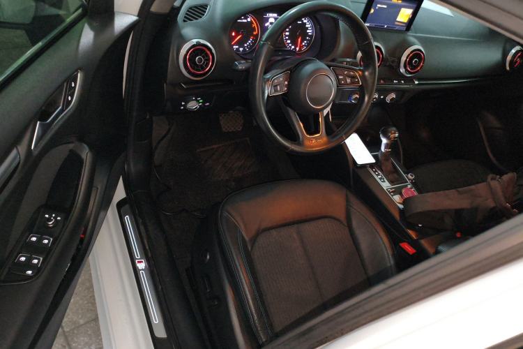 Used Audi A3 2017 Limousine 35 TFSI Fashion Model