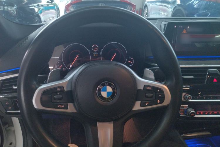Used BMW 5 Series 2019 530Li Luxury Edition M Sport Package Steering Wheel