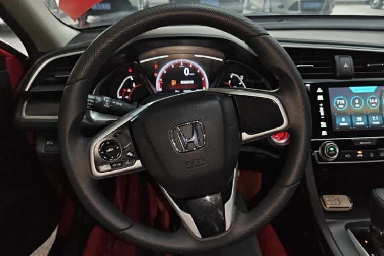 Used Honda Civic 2019 220TURBO CVT Dynamic Edition China VI Emission Standard Steering Wheel