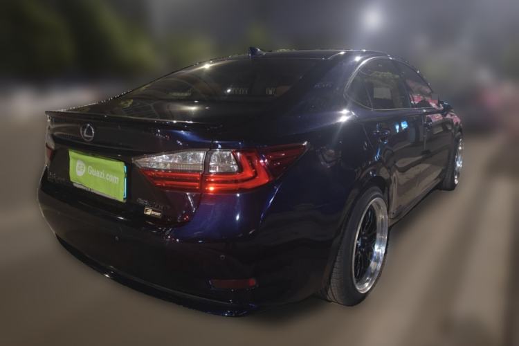 Used Lexus ES 2015 300h Comfort Edition